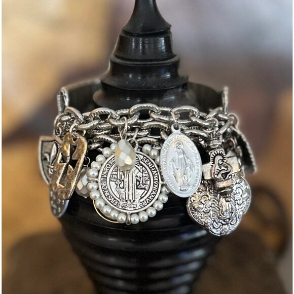 NWT Amy Kaplan Jewelry Design Vintage Silver Charm Bracelet - Picture 1 of 6
